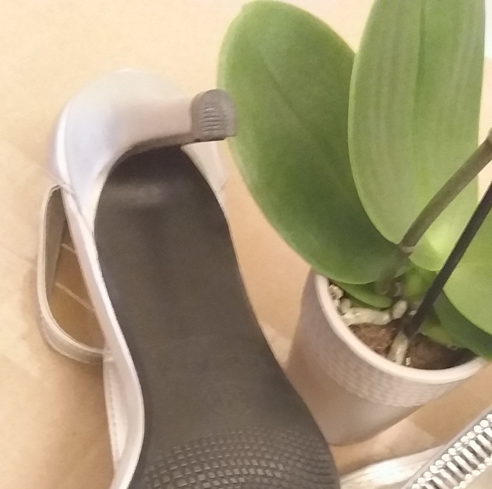 High Heels - Picture 4 of 6
